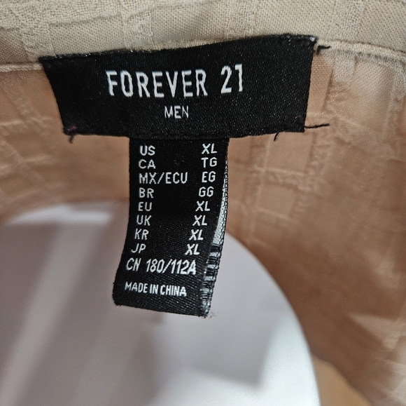 Forever 21 Men's button down shirt XL - Picture 6 of 6